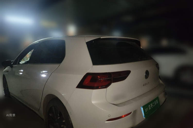 Volkswagen Golf 2023 car image #5