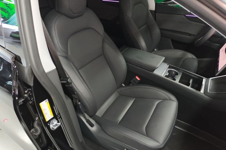 Tesla Model Y 2025 #24 Tesla Model Y 2025 car image #24