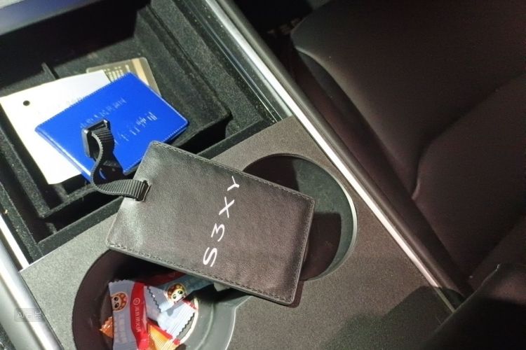 Tesla Model 3 2022 car image #10