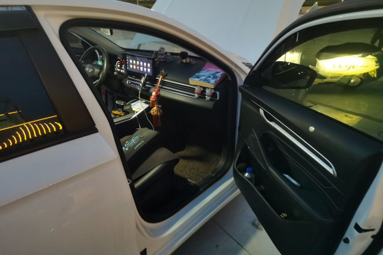 GEELY Emgrand 2023 car image #27