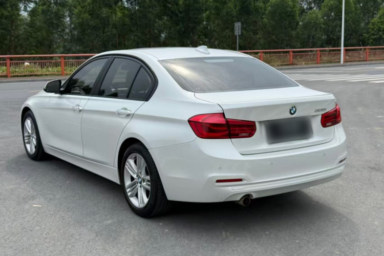 BMW 3 Series 2015 car image #8