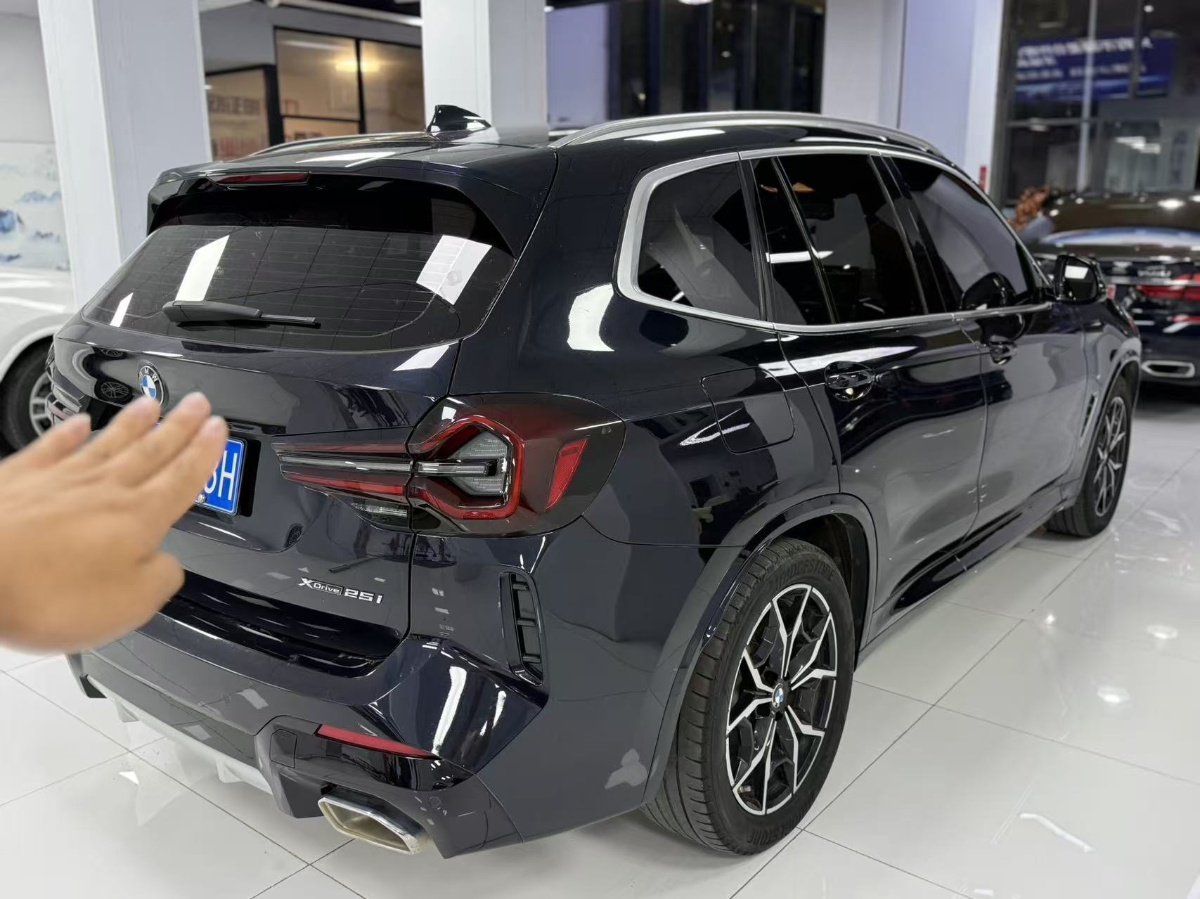 BMW X3 2022 car image #3
