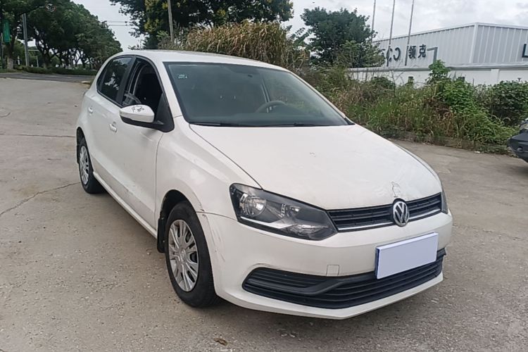 Volkswagen Polo 2016 car image #4