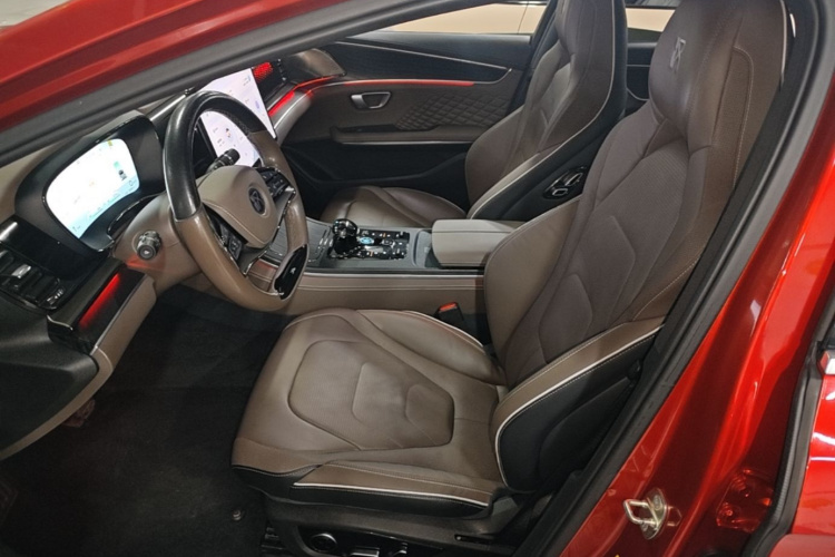 BYD Han 2023 immagine di auto #15