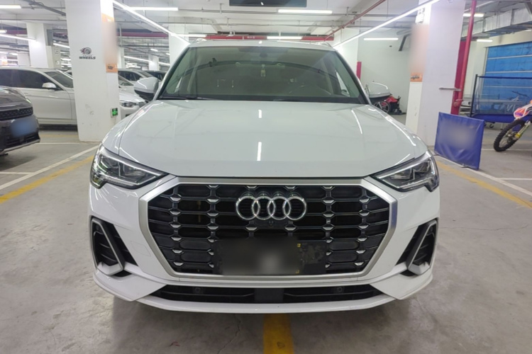 Audi Q3 2021 #3 Audi Q3 2021 изображение автомобиля #3