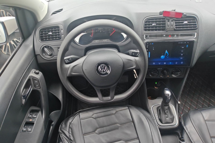 Volkswagen Polo 2018 #12 Volkswagen Polo 2018 car image #12