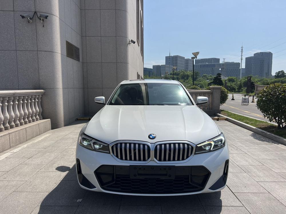 BMW 3 Series 2023 #2 BMW 3 Series 2023 car image #2