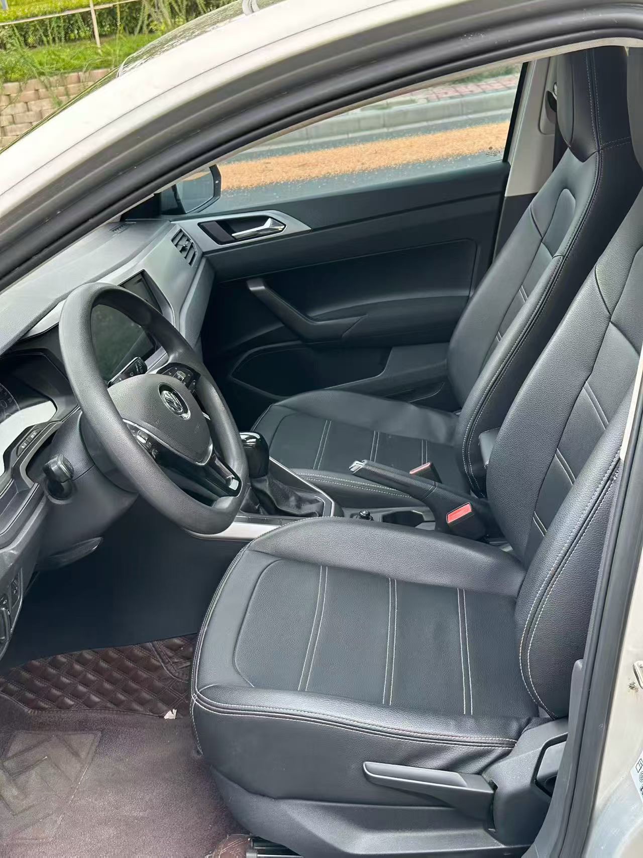 Volkswagen Polo 2020 car image #6