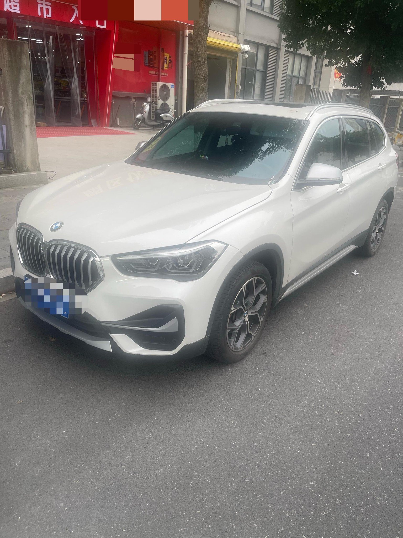 2022 immagine di auto 