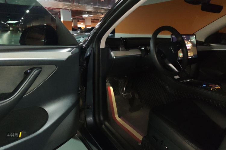 Tesla Model Y 2024 #18 Tesla Model Y 2024 car image #18