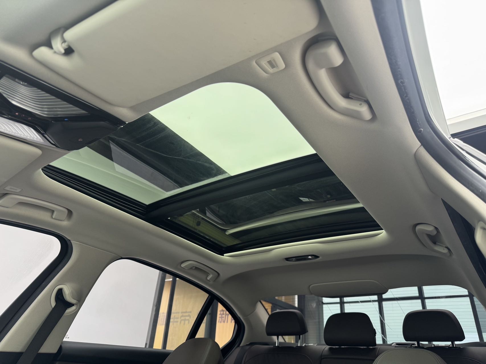 BMW i3 2022 image de voiture #9