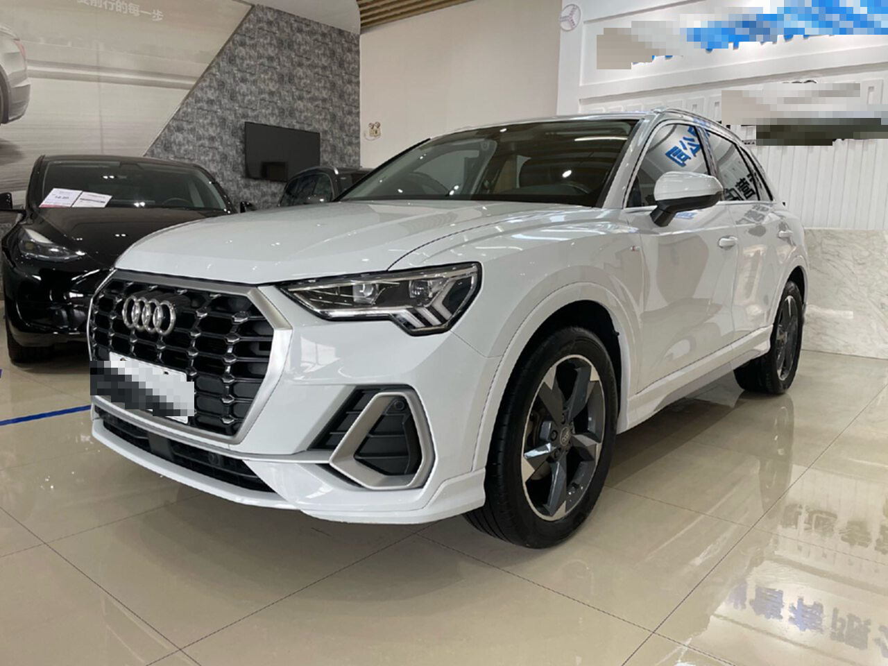 Audi Q3 2020 #2 Audi Q3 2020 car image #2