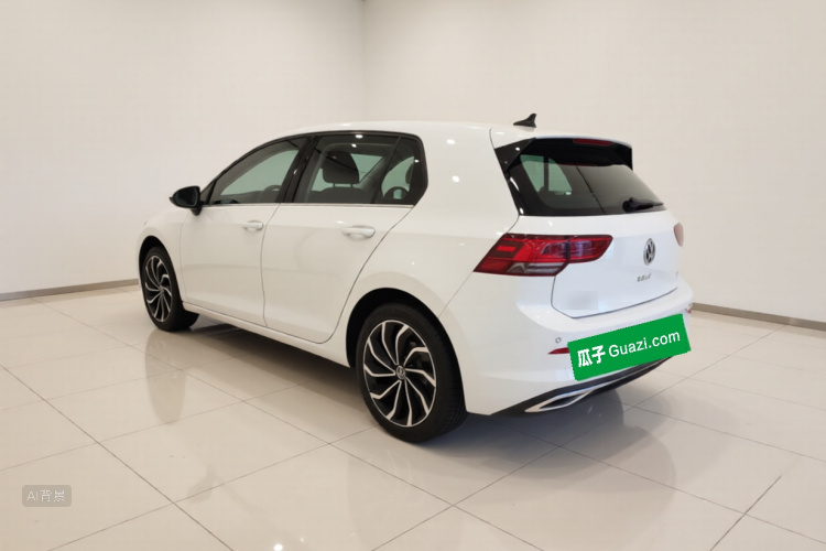 Volkswagen Golf 2021 car image #5