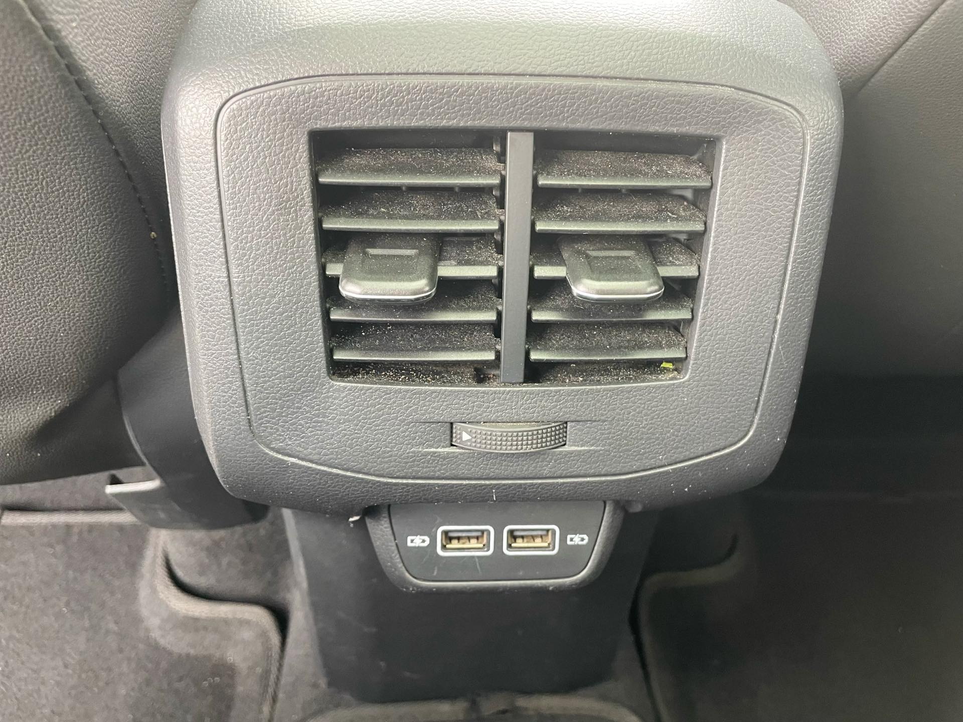 Volkswagen Tacqua 2023 car image #21