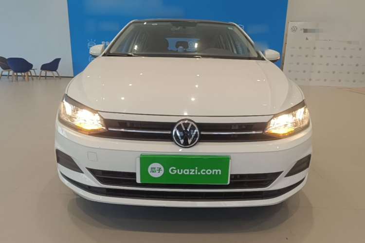 Volkswagen Polo 2021 car image #3