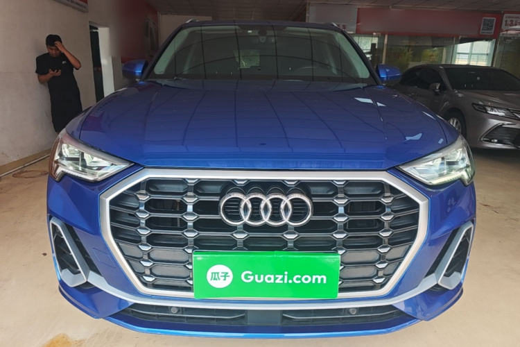 Audi Q3 2019 #3 Audi Q3 2019 car image #3