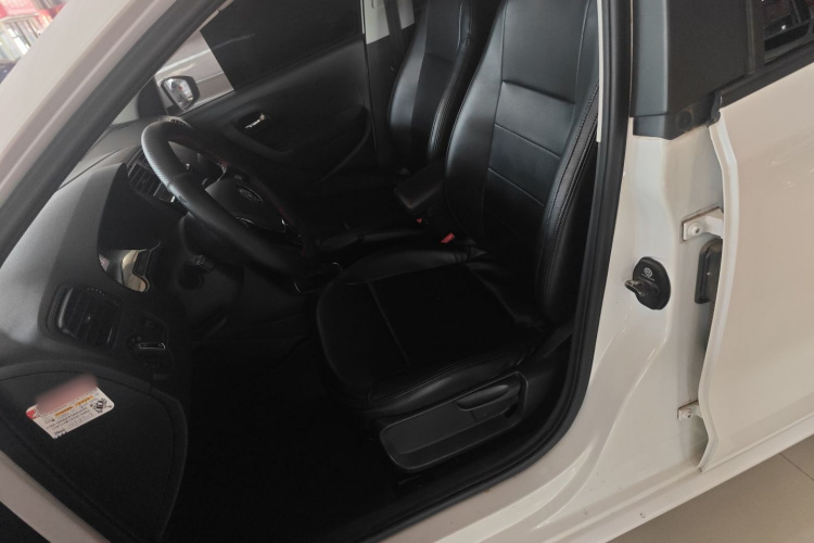 Volkswagen Polo 2019 immagine di auto #15