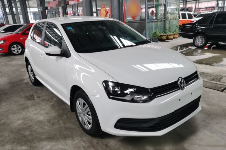 Volkswagen Polo 2017 car image #6
