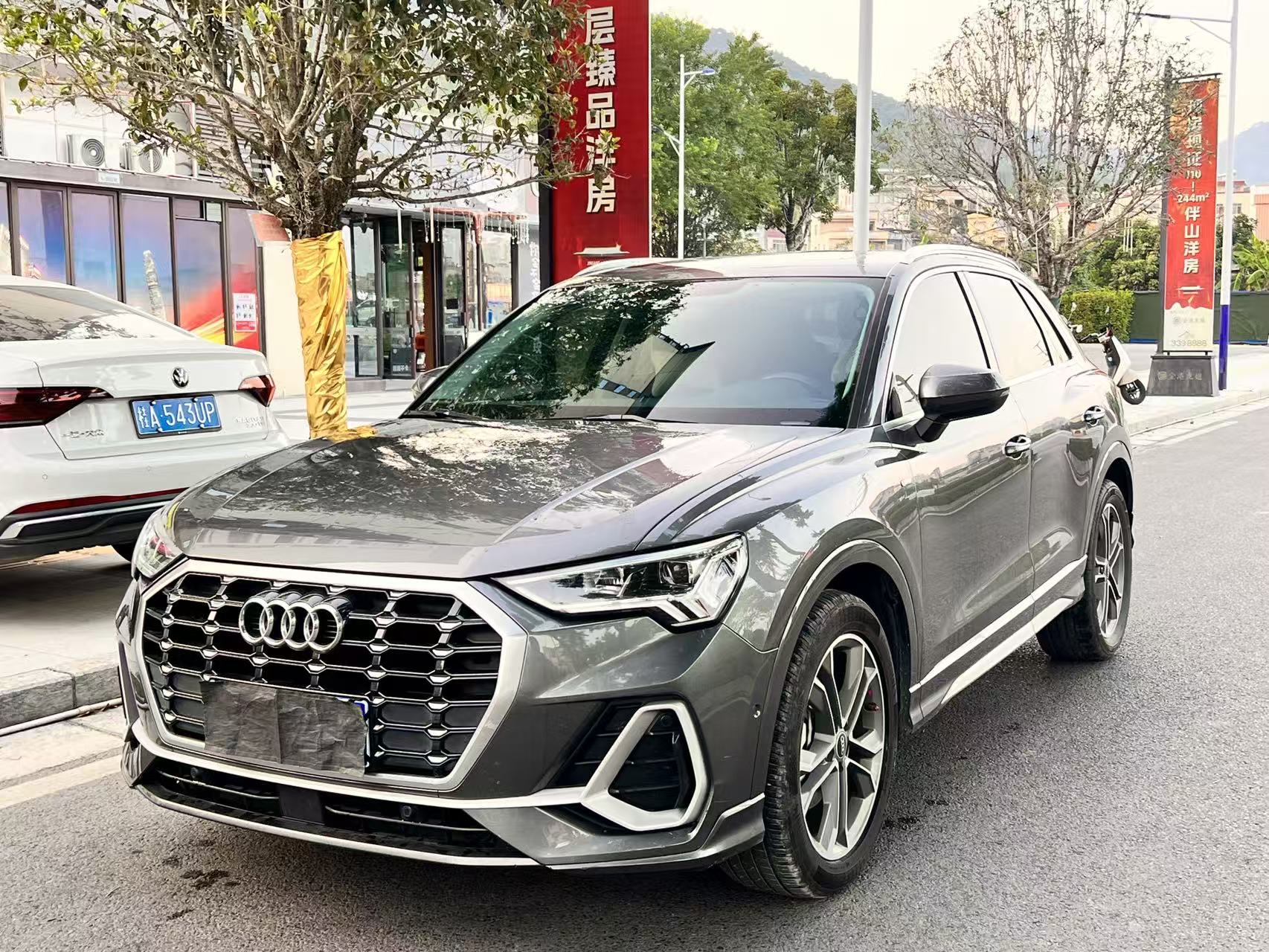 Audi Q3 2022 immagine di auto #2