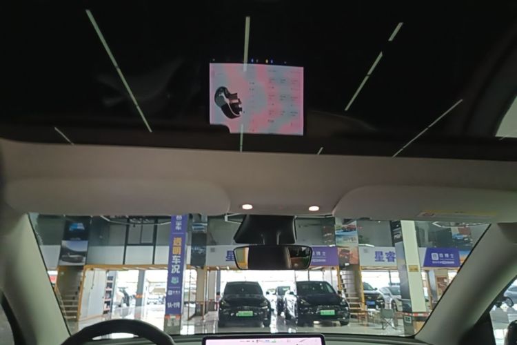 Tesla Model Y 2021 #18 Tesla Model Y 2021 car image #18