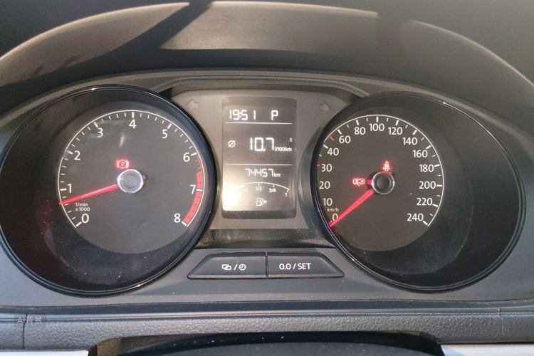 Volkswagen Lavida 2019 car image #13