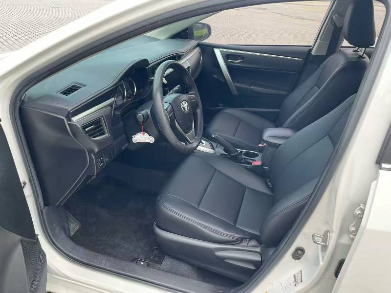 2015 car image #2