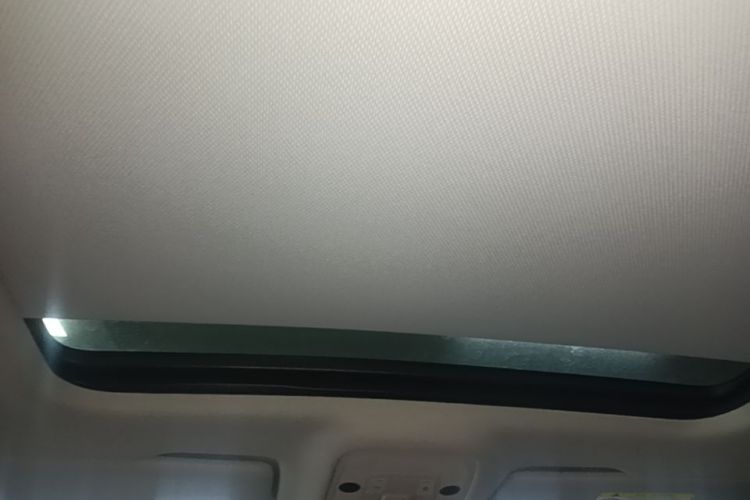 Audi Q3 2020 car image #18