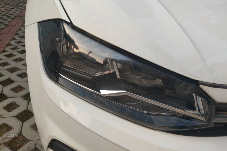 Volkswagen Polo 2021 car image #8