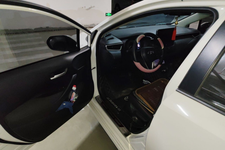 Toyota Corolla 2019 #9 Toyota Corolla 2019 car image #9