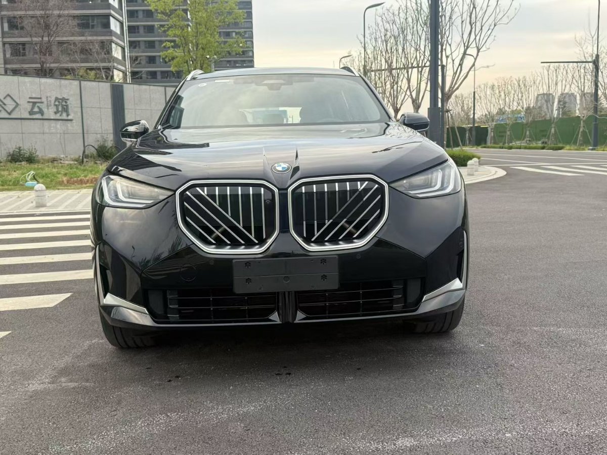 BMW X3 2025 car image #2