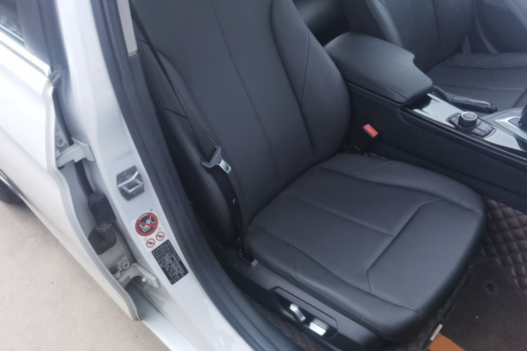 BMW 3 Series 2017 #24 BMW 3 Series 2017 immagine di auto #24