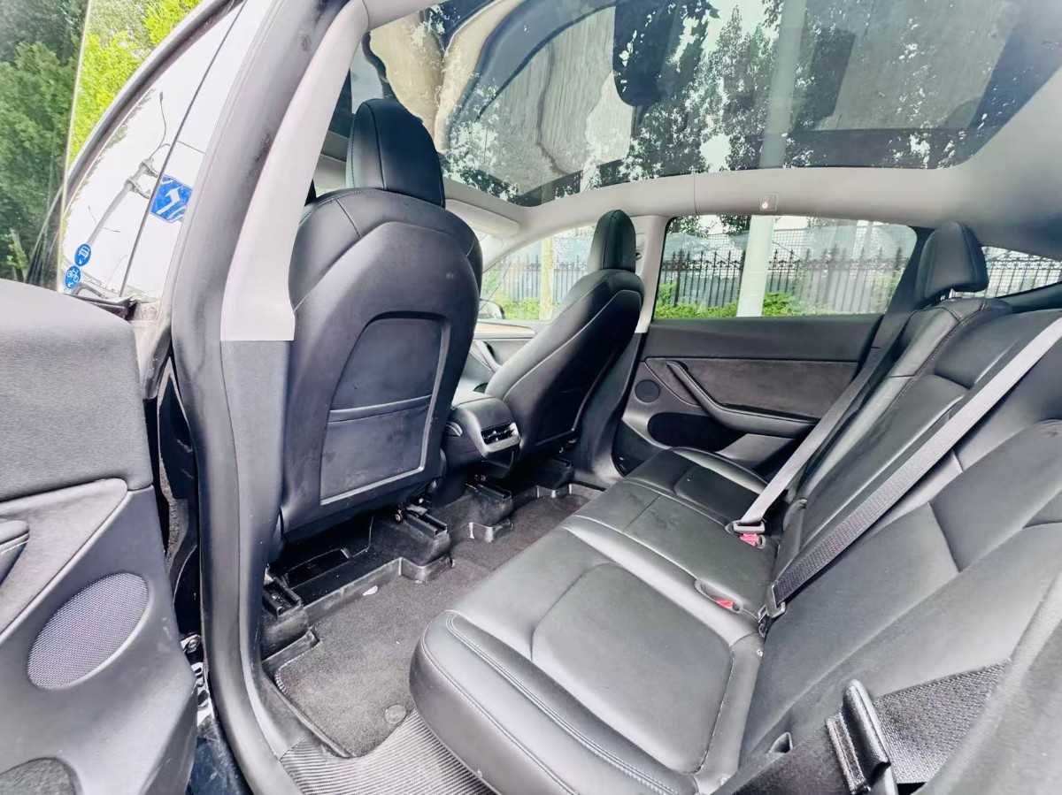 Tesla Model Y 2022 #5 Tesla Model Y 2022 car image #5