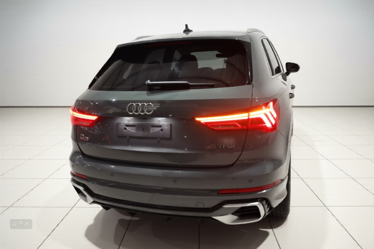 Audi Q3 2025 immagine di auto #6
