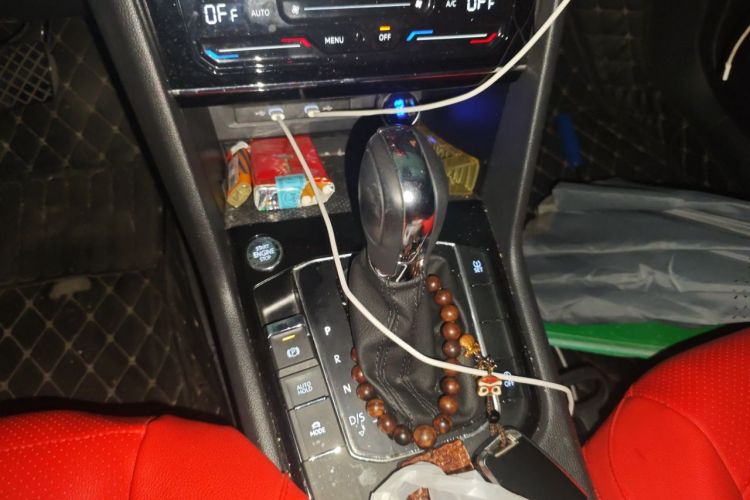Volkswagen Tharu 2021 car image #14