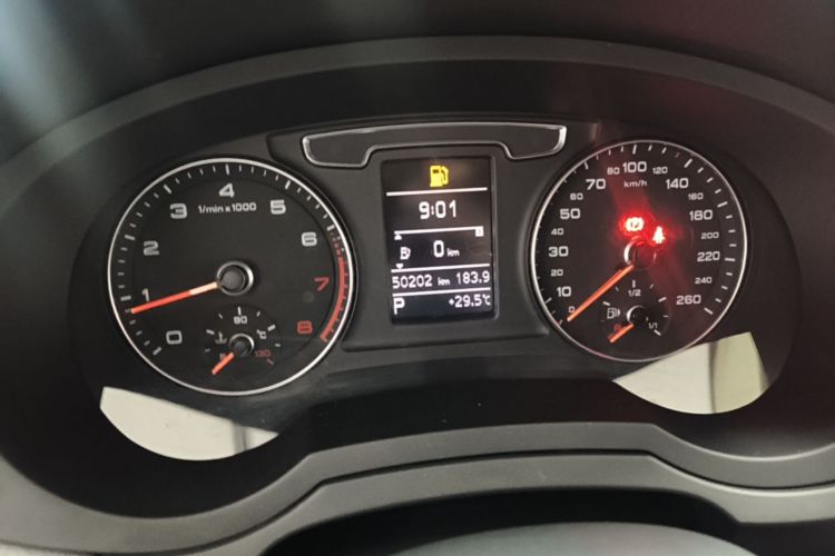 Audi Q3 2016 #12 Audi Q3 2016 car image #12