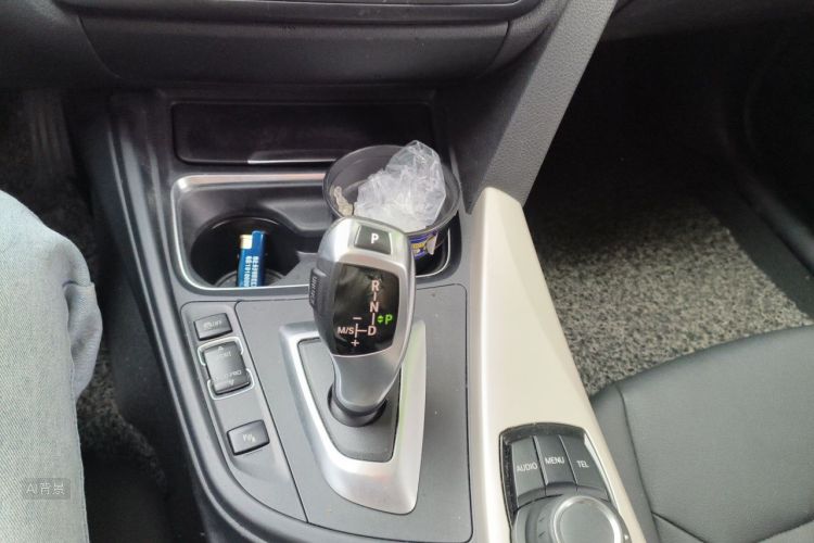 BMW 3 Series 2015 imagen de coche #16