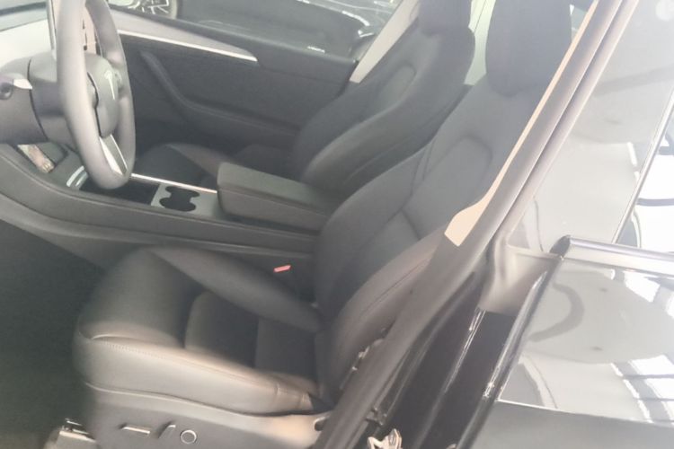 Tesla Model Y 2023 #15 Tesla Model Y 2023 car image #15