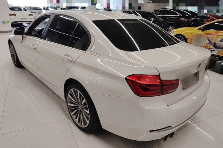 BMW 3 Series 2019 car image #5