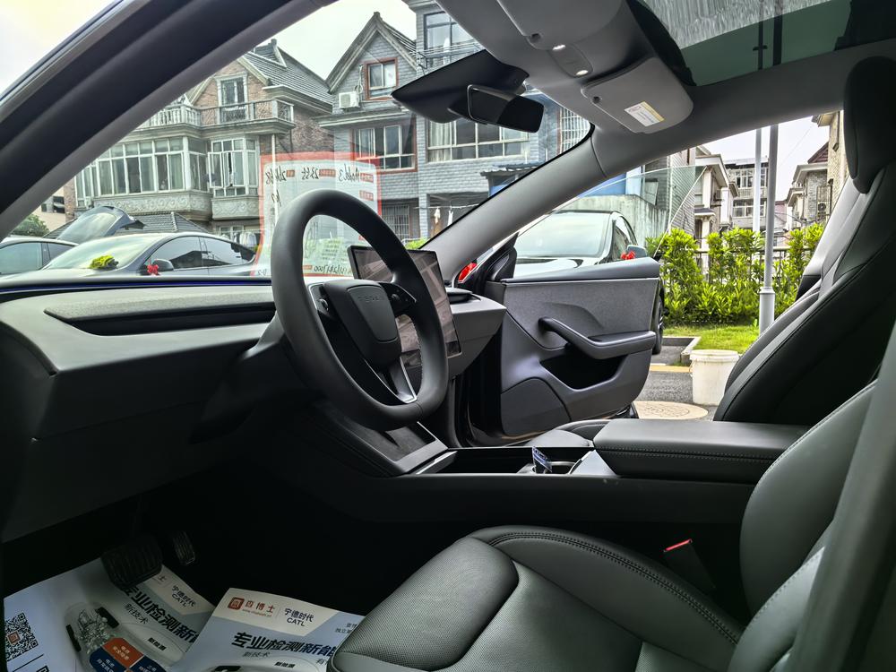 Tesla Model 3 2025 #19 Tesla Model 3 2025 car image #19