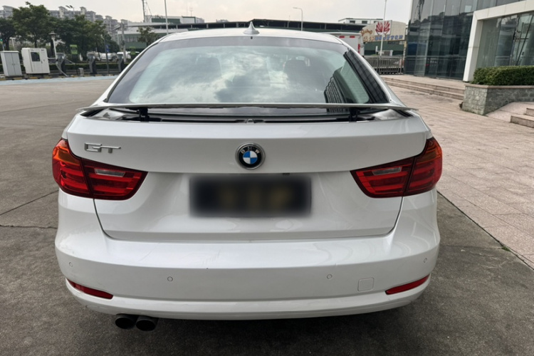 BMW 3 Series GT 2016 #14 BMW 3 Series GT 2016 car image #14