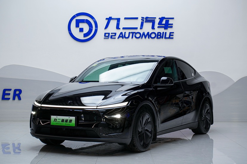 Tesla Model Y 2026 Tesla Model Y 2026 immagine di auto
