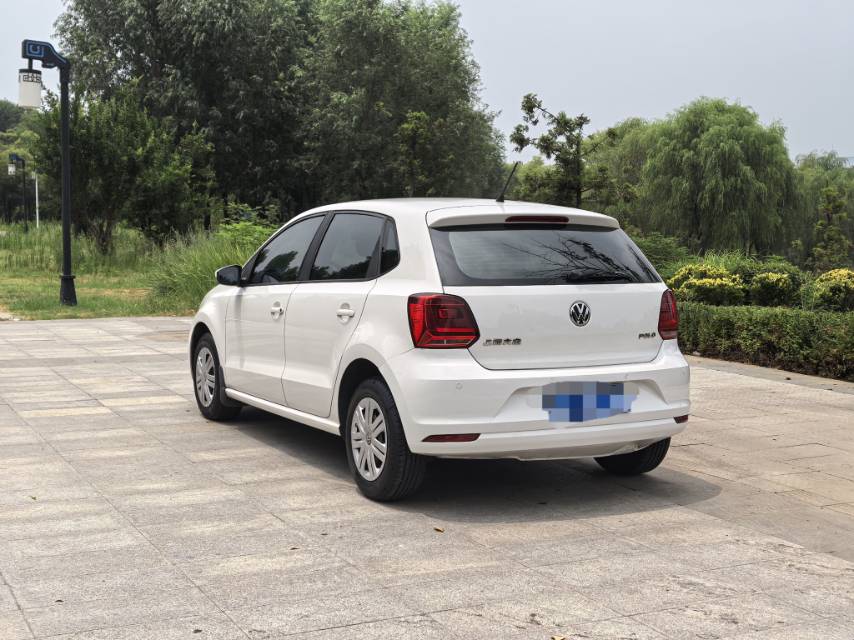 Volkswagen Polo 2015 immagine di auto #6