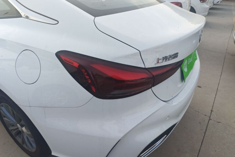 MG 5 2025 image de voiture #9