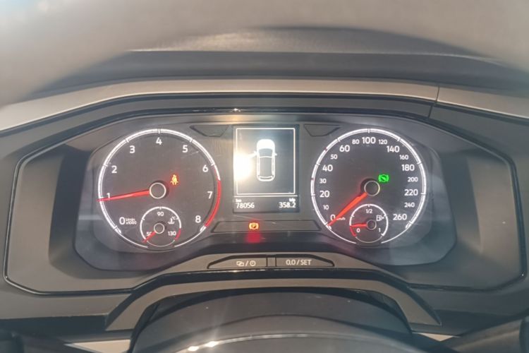 Volkswagen Polo 2022 car image #16