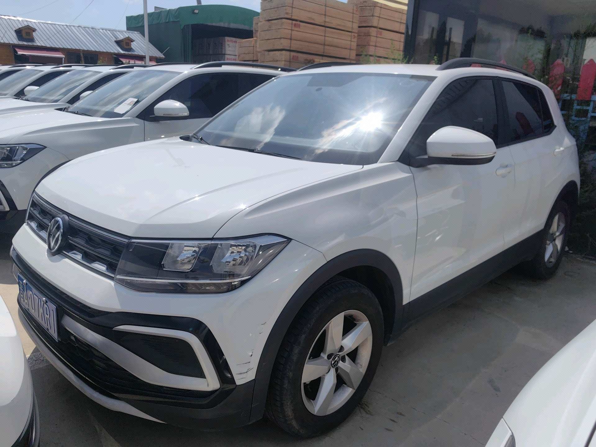 Volkswagen T-Cross 2025 car image 