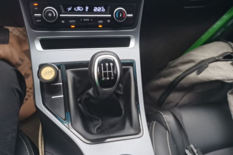 GEELY Emgrand 2019 #18 GEELY Emgrand 2019 car image #18