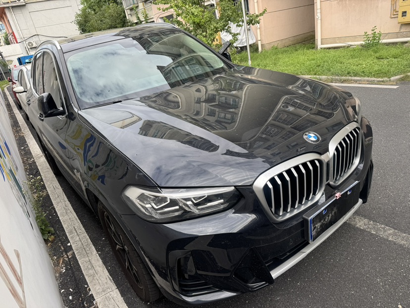 BMW X3 2024 car image 