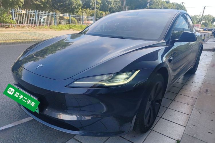Tesla Model 3 2025 #2 Tesla Model 3 2025 car image #2