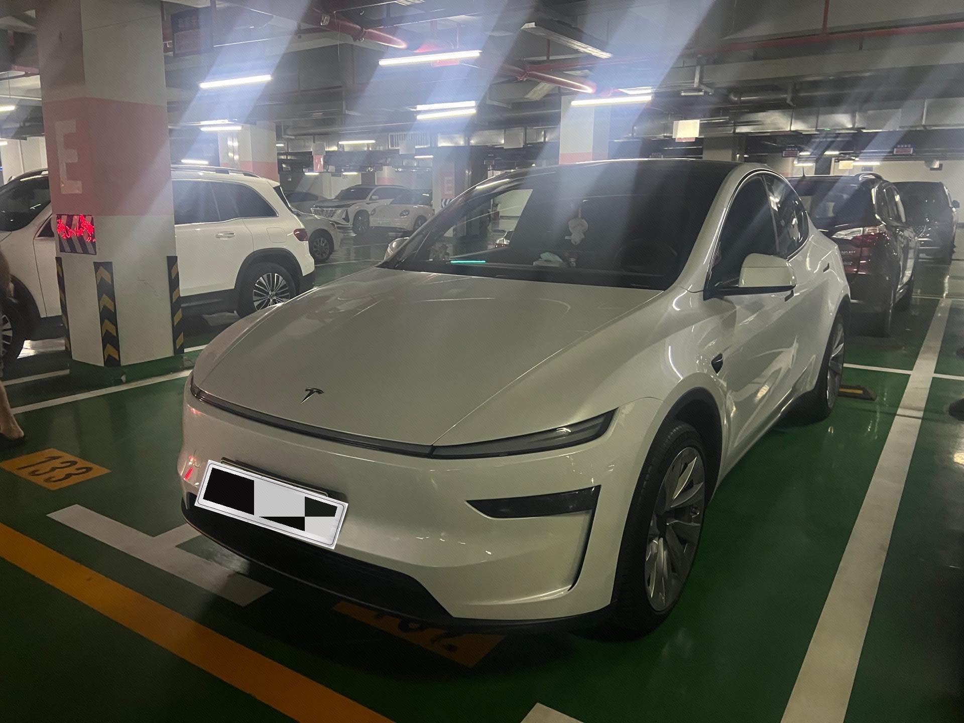 Tesla Model Y 2026 car image 