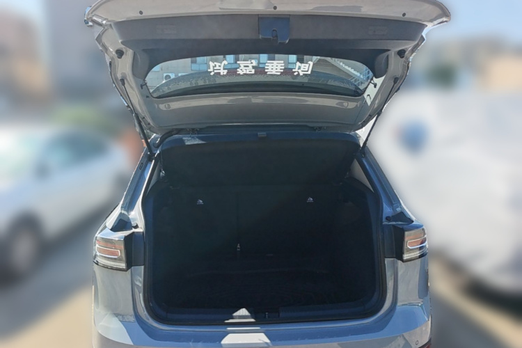 Volkswagen Tharu 2025 car image #21